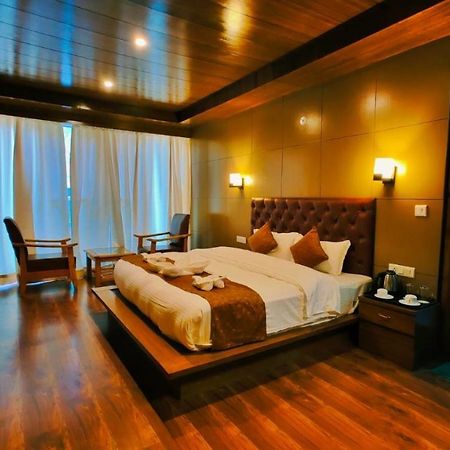 Vista Hill Resort- Centrally Heated & Air Cooled Resort, Manali Dış mekan fotoğraf