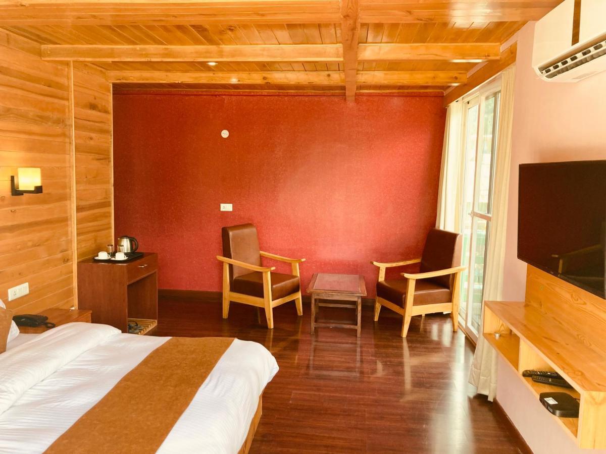 Vista Hill Resort- Centrally Heated & Air Cooled Resort, Manali Dış mekan fotoğraf