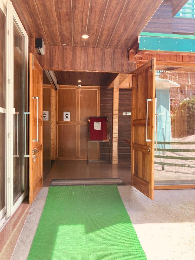 Vista Hill Resort- Centrally Heated & Air Cooled Resort, Manali Dış mekan fotoğraf